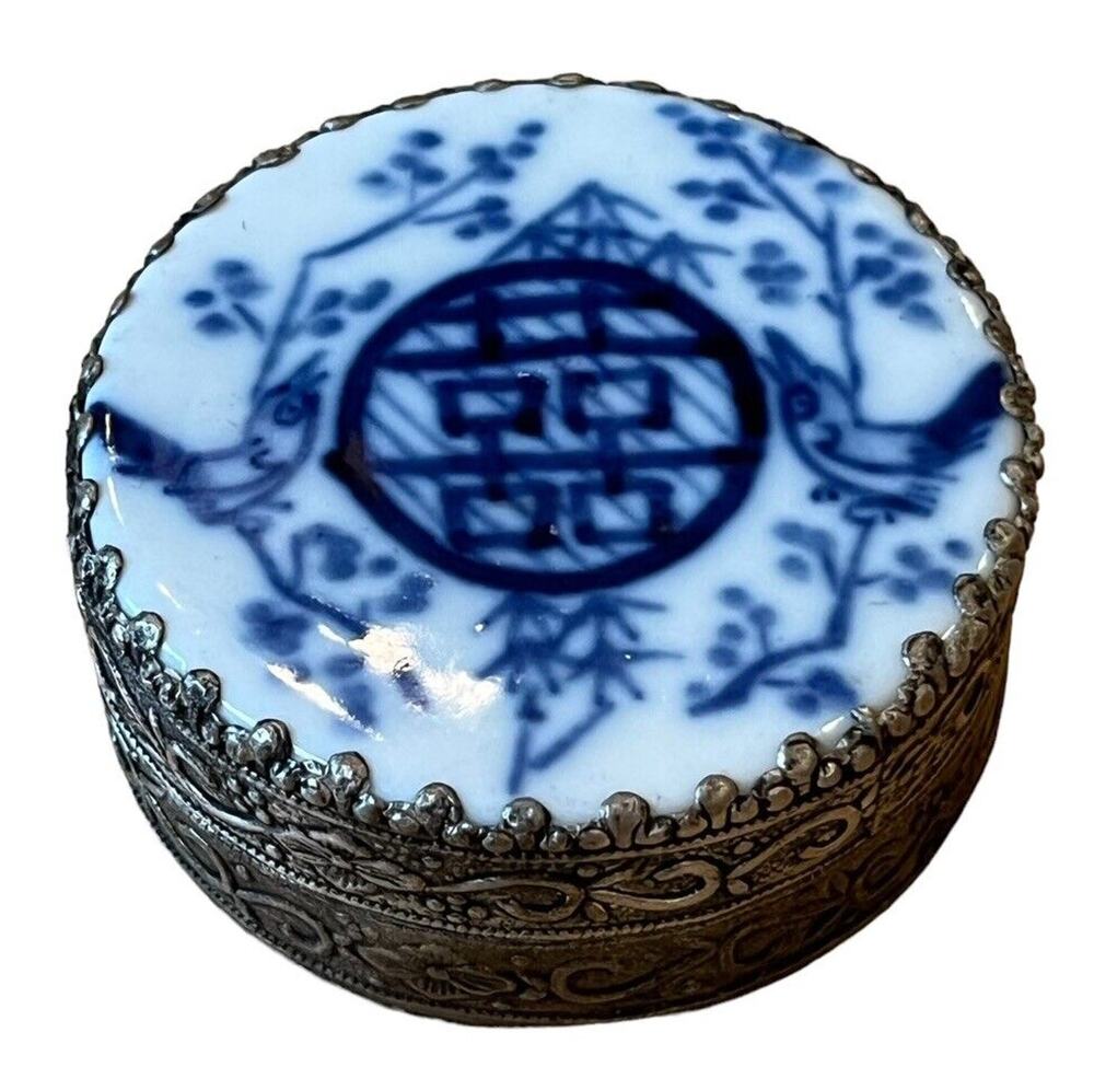VTG Chinese Blue & White Porcelain & Metal Round Pill Snuff Trinket Box Mirror